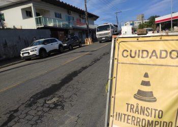 Trecho da rua Zunino Neto receberá recapeamento asfáltico na tarde desta segunda-feira