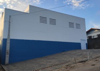 Inauguração da quadra de esportes da Escola Sinézio é transferida para o dia 1º de agosto