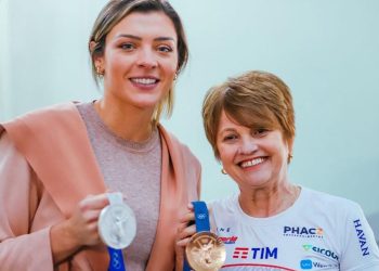 Em Nova Trento, Rosamaria recebe  homenagens pela conquista do bronze em Paris