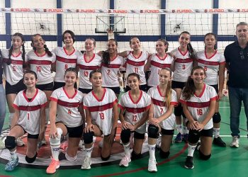 Equipe feminina sub-14 da Fube conquista o 2º lugar na Copa Furbo de Voleibol