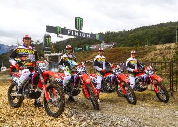 Melhores pilotos do Brasil participam de evento na Mega Motos Honda em São João Batista