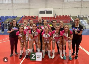 Escola de Educação Básica Professor Tercílio Bastos brilha no futsal dos Jesc 2025