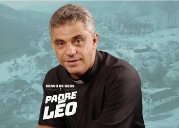 Documentação da Causa de Beatificação do Padre Léo é entregue oficialmente no Vaticano