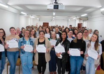 Curso de Formação do SindiEducar encerra ciclo de lutas e valoriza professores da rede municipal