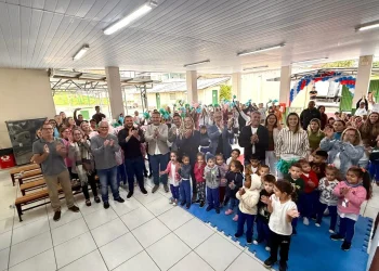 Municipalização da Escola Professor Patrício Teixeira Brasil é oficializada em São João Batista