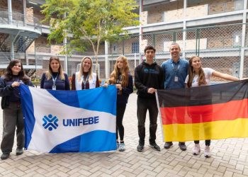Estudantes do Colégio Unifebe embarcarão para intercâmbio cultural na Alemanha