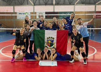 Voleibol Nova Trento conquista título da fase regional da Olesc 2026