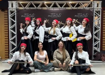 Escola Municipal de Artes conquista prêmio no 8º Festival de Dança Arte em Movimento, em Jaraguá do Sul